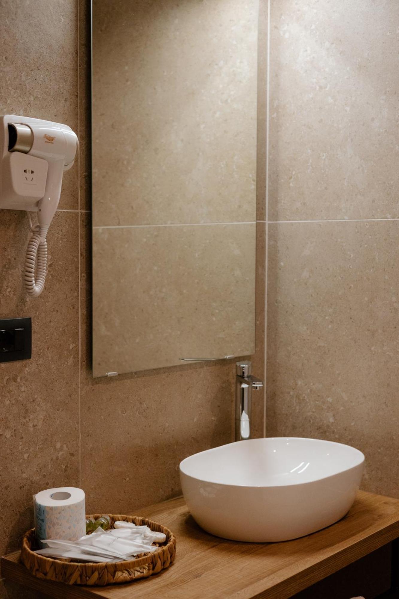 פדארה Belladonna Hotel מראה חיצוני תמונה